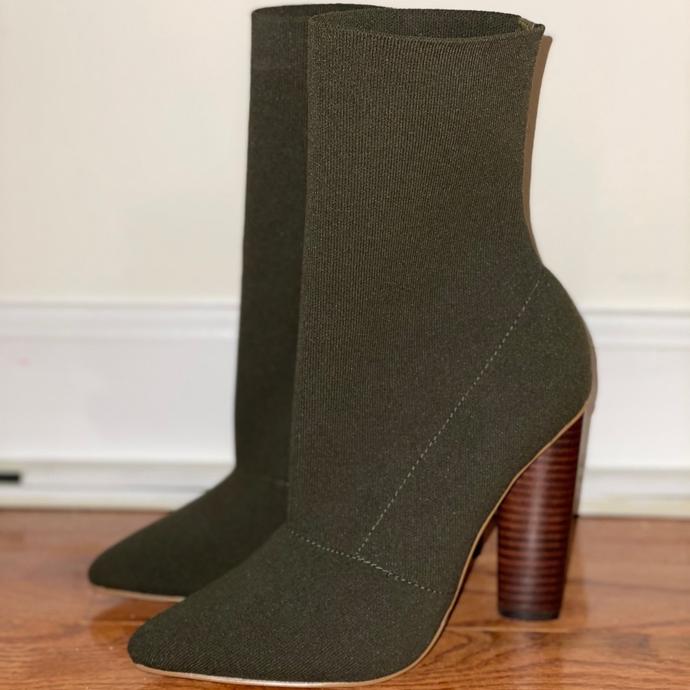 Steve Madden Capitol Stretch Bootie Size 7.5